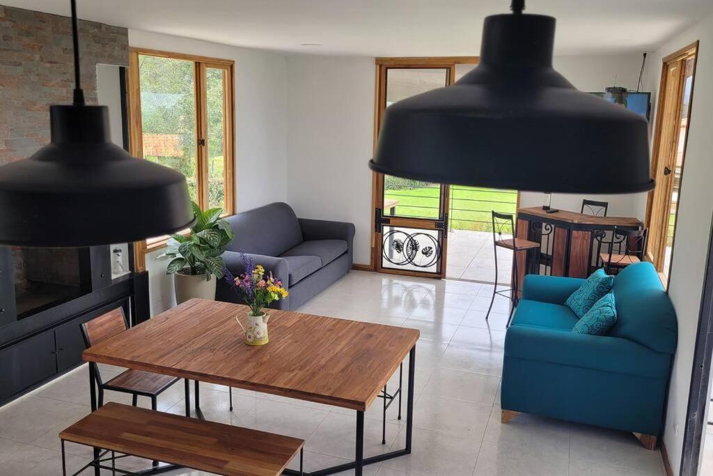 Monarca, Hermosa Casa Cerca A De Leyva