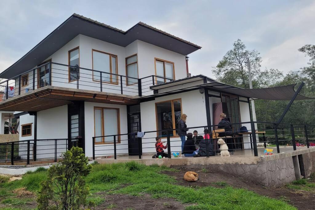 Monarca, Hermosa Casa Cerca A De Leyva